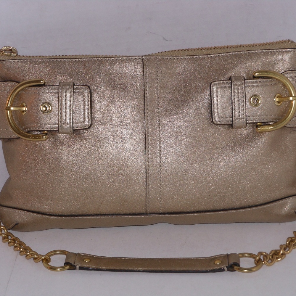 COACH GOLD LEATHER SHOULDER BAG - Picture 7 of 8